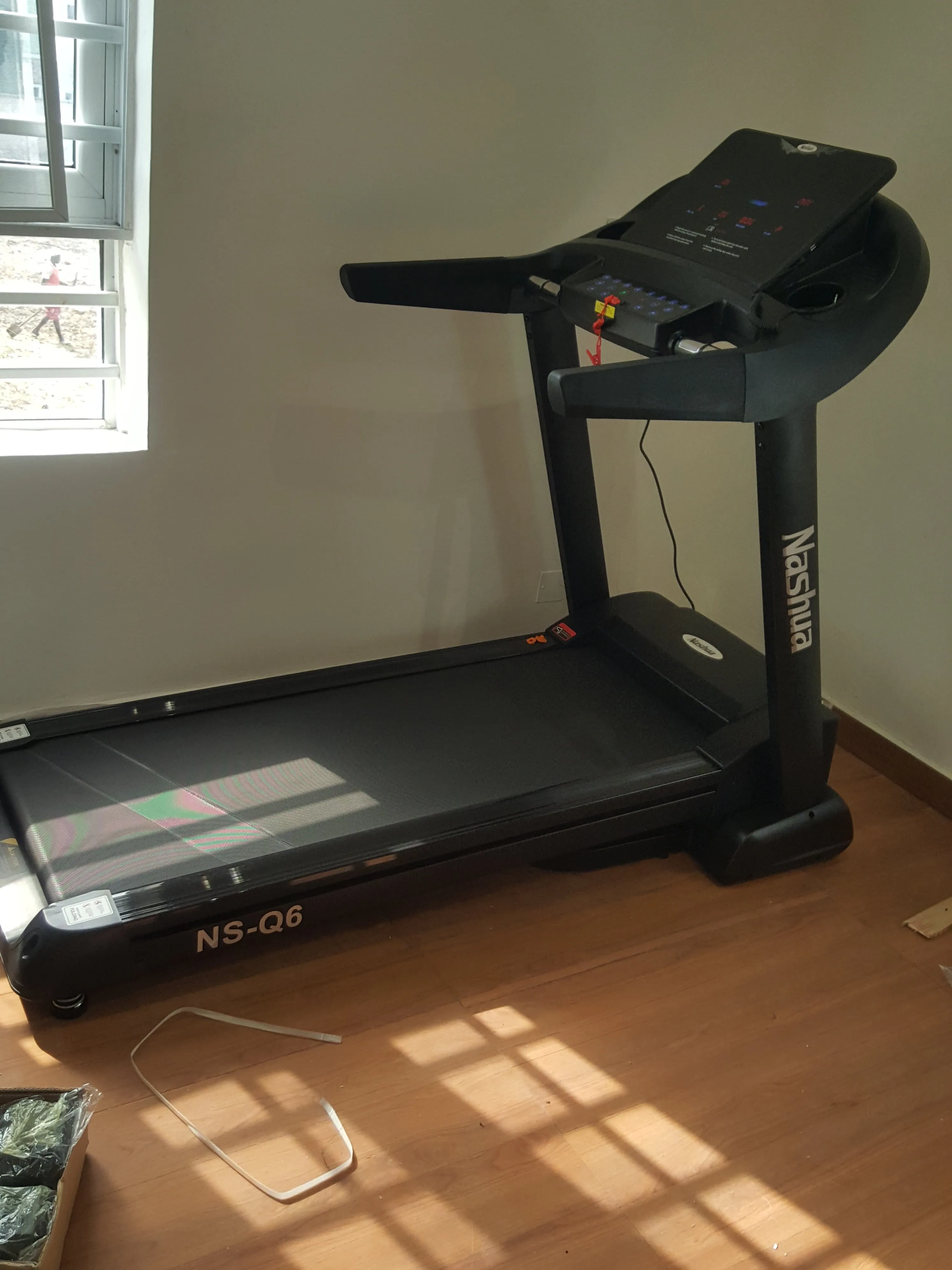 4HP Treadmill (Nashua)