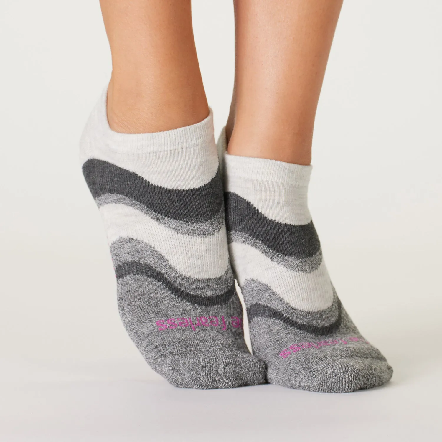 Be Fearless Whimsy Grip Socks (Cascade)