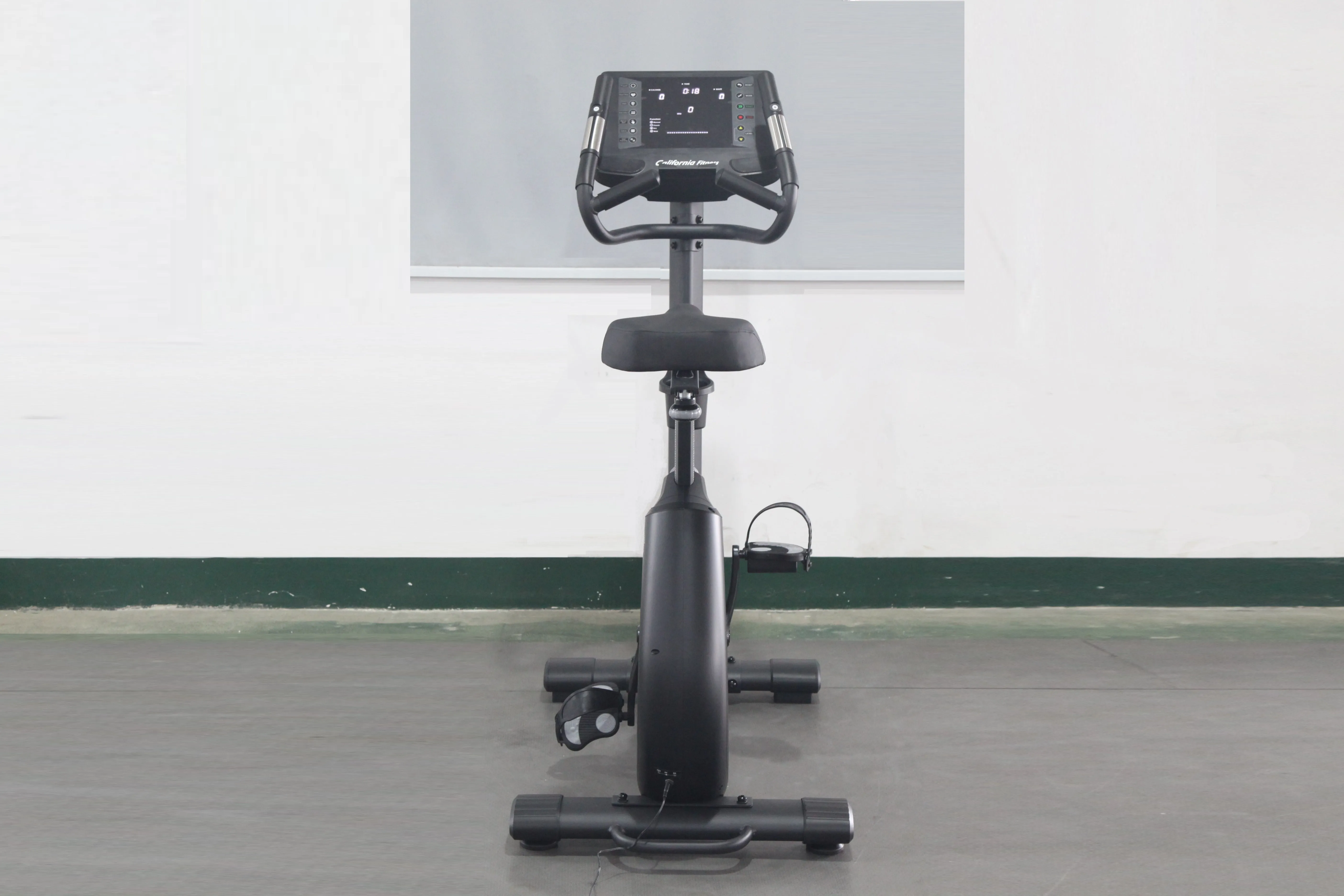 California Fitness U8 Upright Exercise Bike (🎁HOLIDAY SALE)
