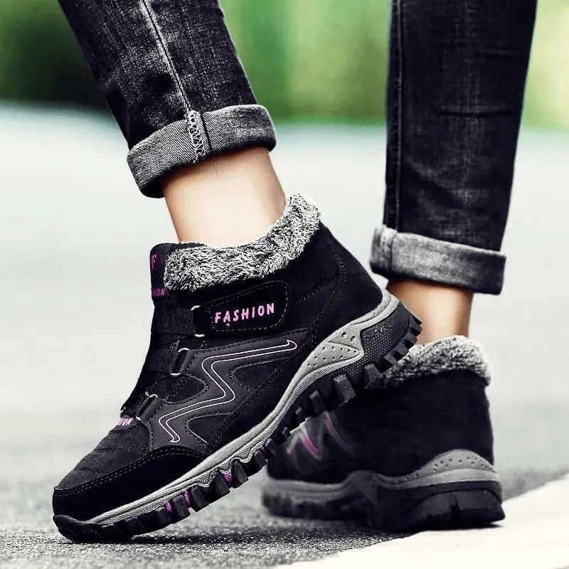 Comelyy Snowy Villia Leather Ankle Boots