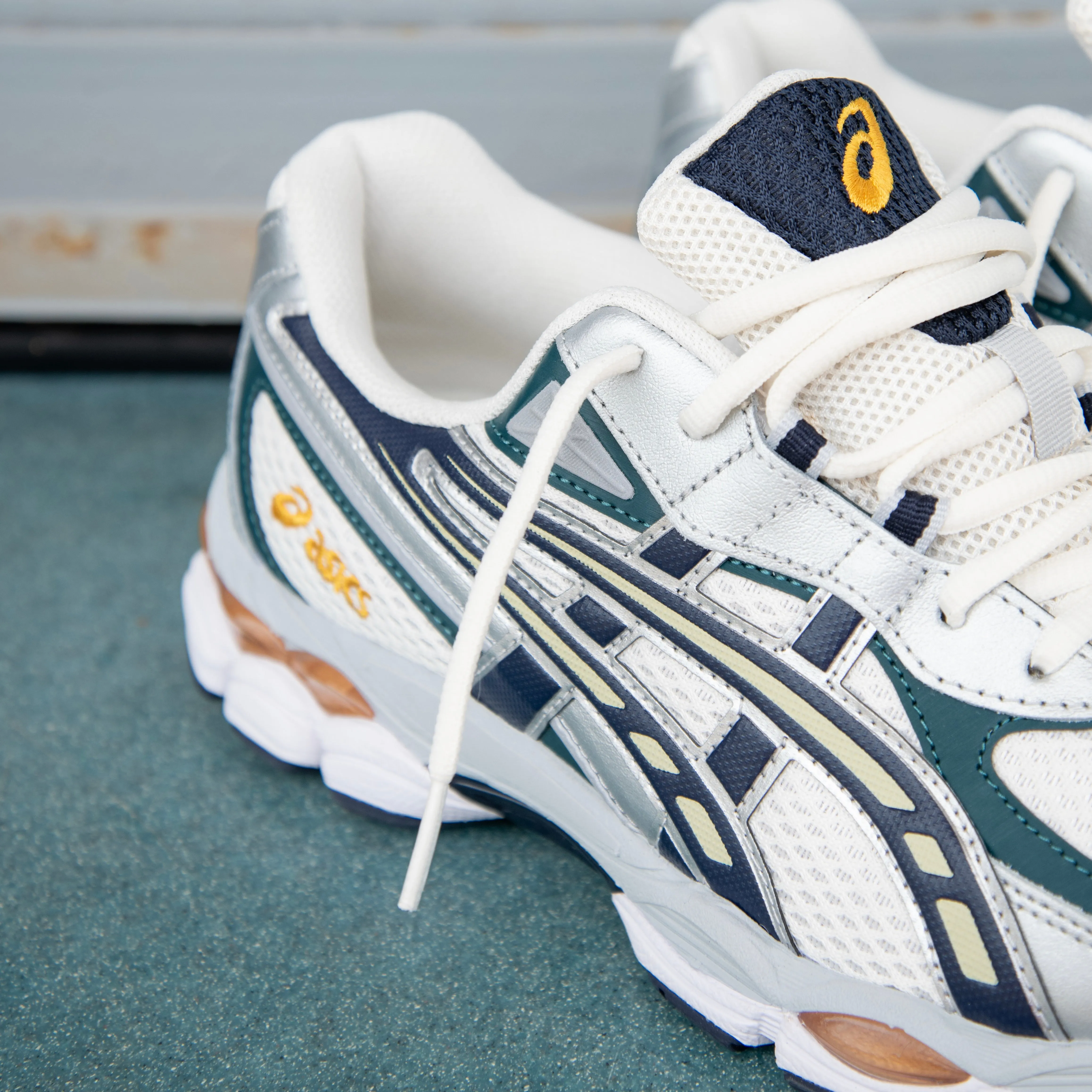 Mens Asics Gel-NYC 2055 (Cream/Midnight)