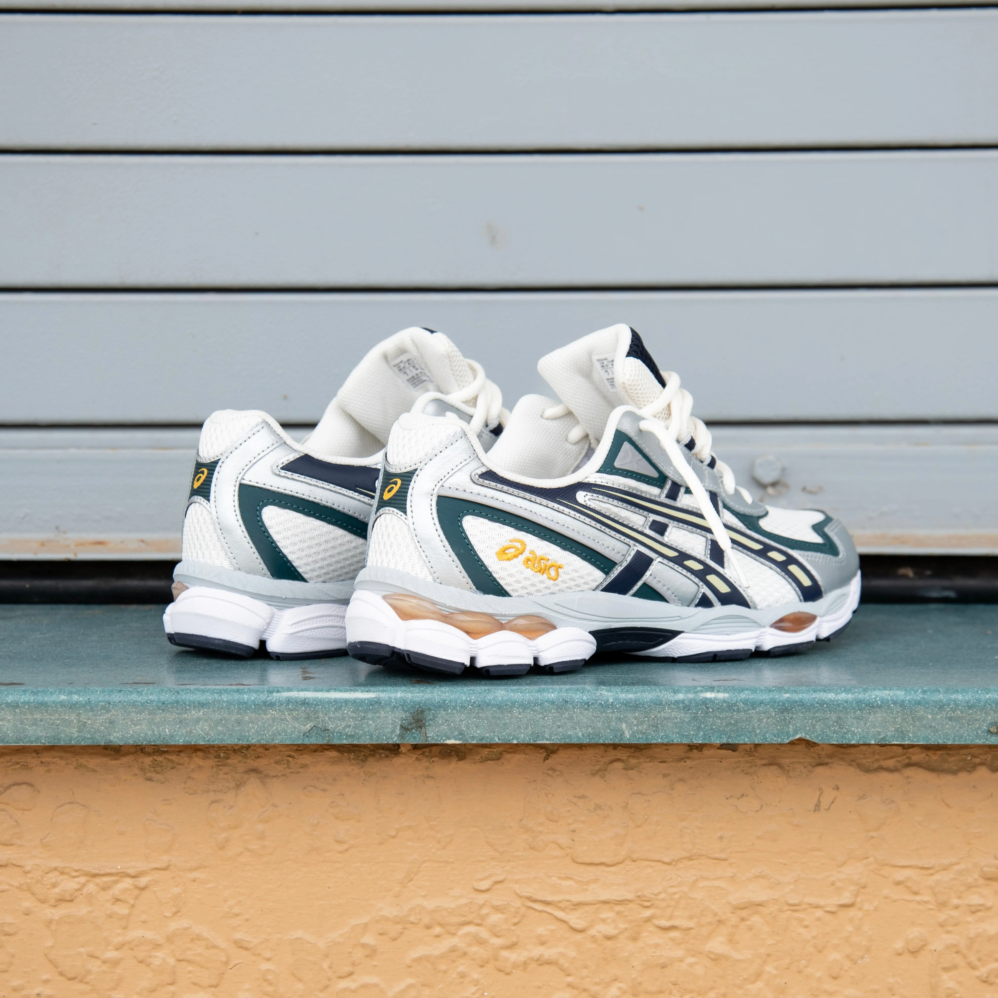 Mens Asics Gel-NYC 2055 (Cream/Midnight)