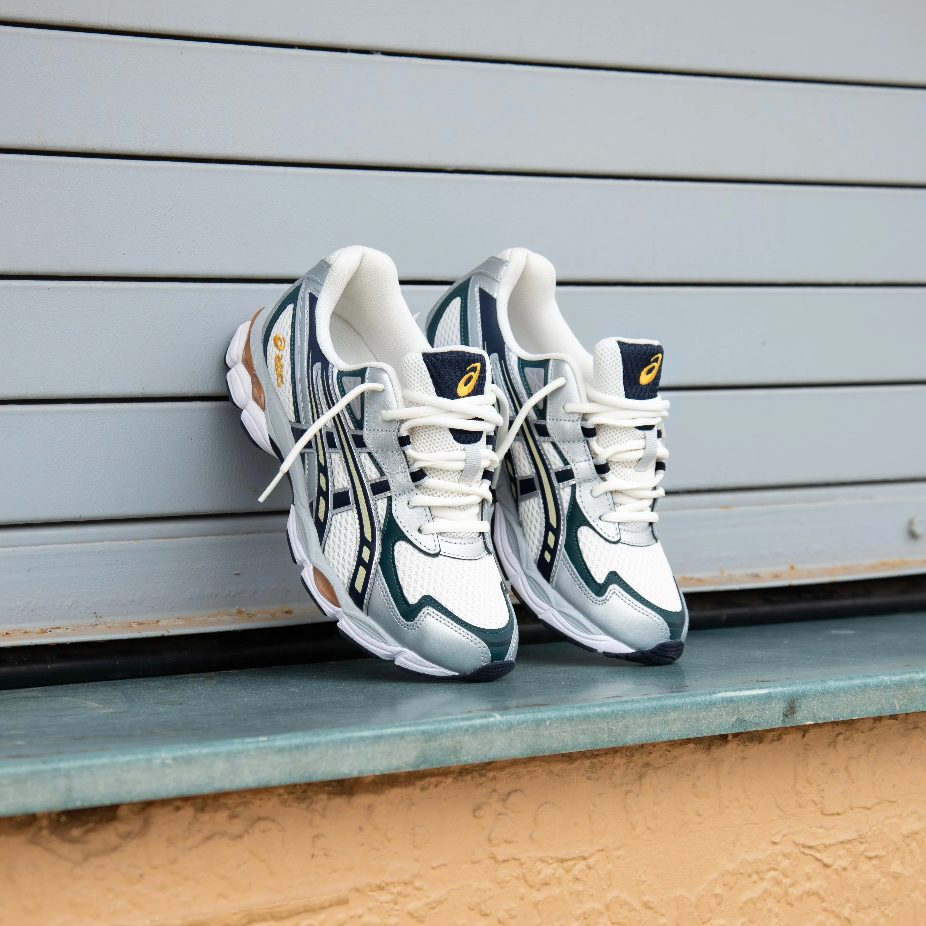 Mens Asics Gel-NYC 2055 (Cream/Midnight)