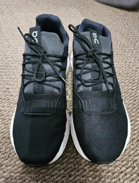 On Men's Cloudnova Sneakers size 11.5